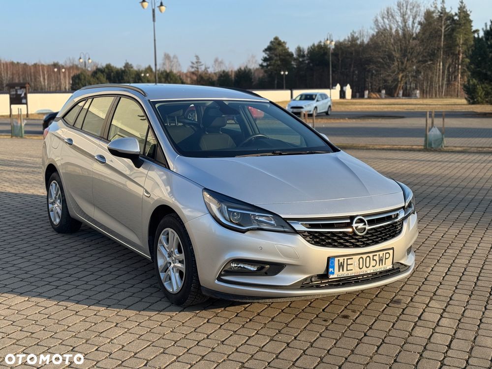 Opel Astra 1.6 CDTI Enjoy - 1