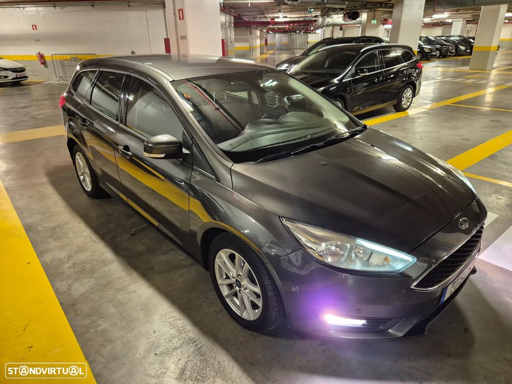 Ford Focus SW 1.5 TDCi EcoBlue Active - 6