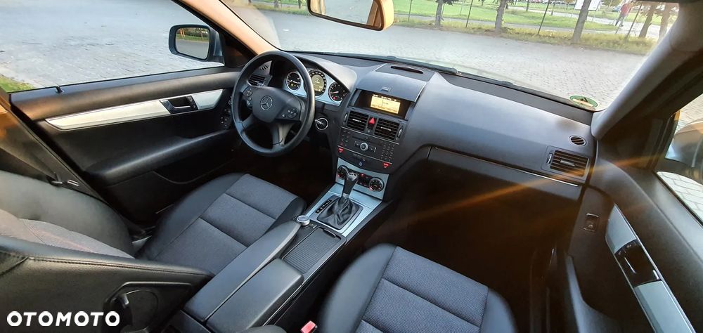 Mercedes-Benz Klasa C - 25