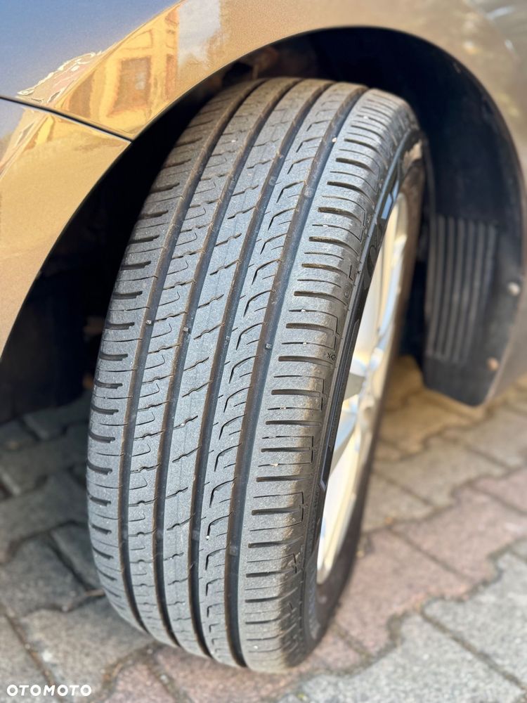 Kia Ceed 1.6 GDI Dream Team Edition - 30