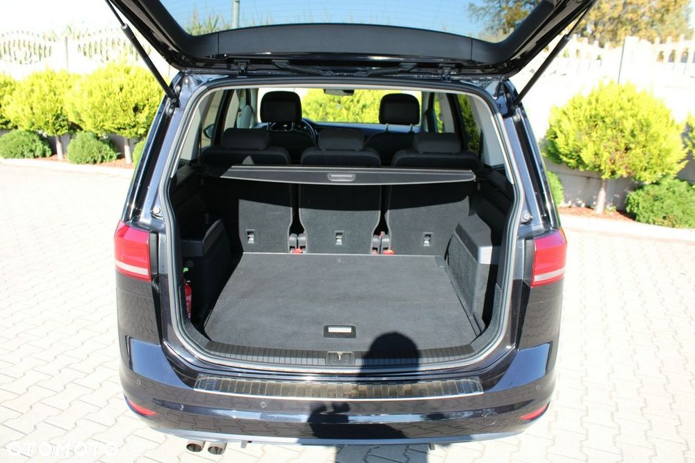 Volkswagen Touran 1.4 TSI (BlueMotion Technology) SOUND - 38