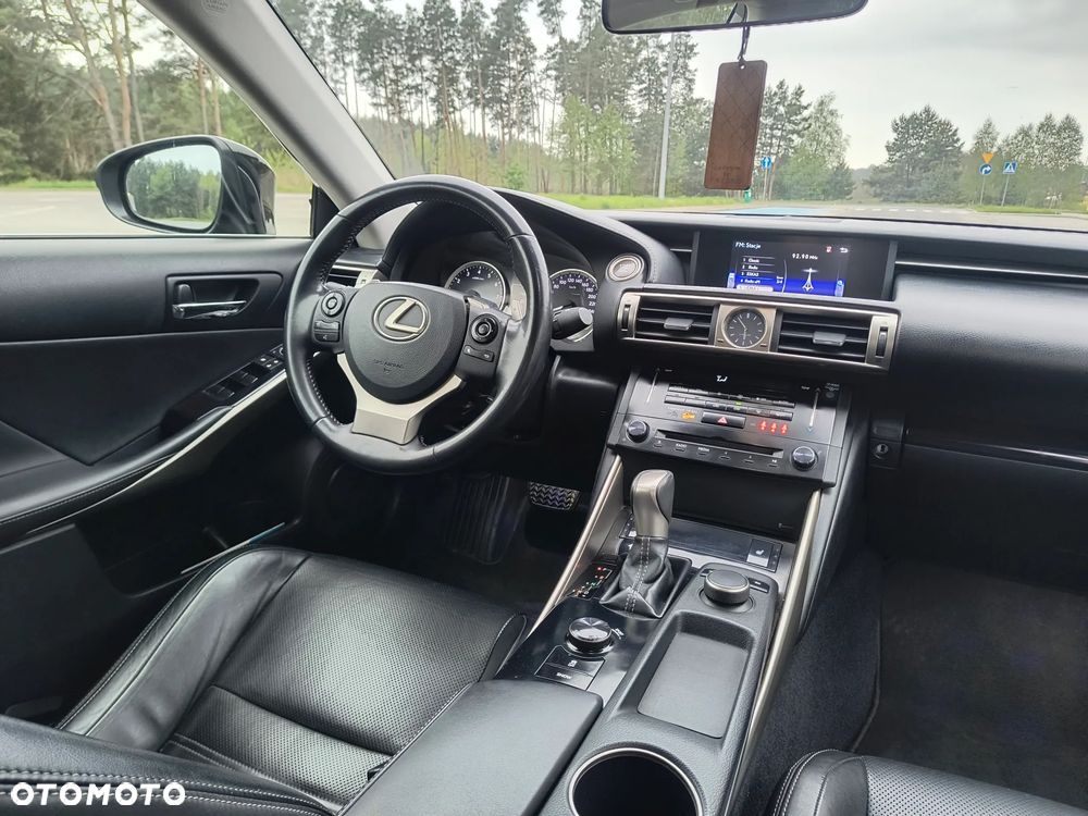 Lexus IS 250 Elegance - 11