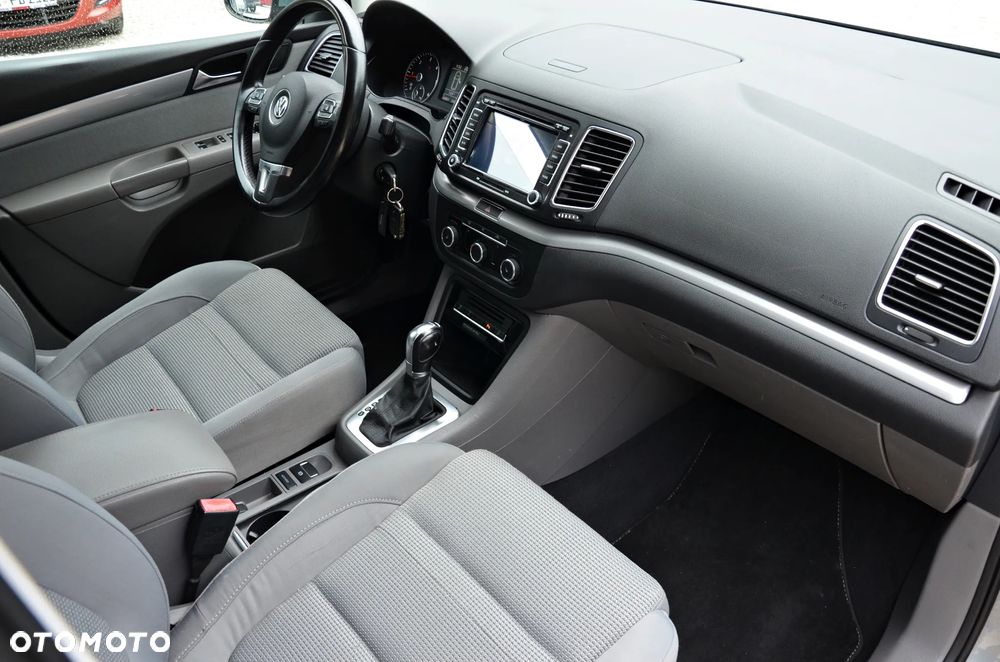 Volkswagen Sharan - 37
