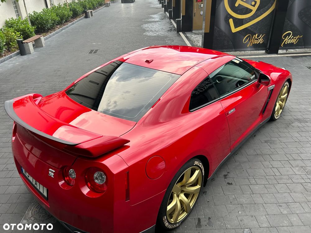 Nissan GT-R Black Edition - 11