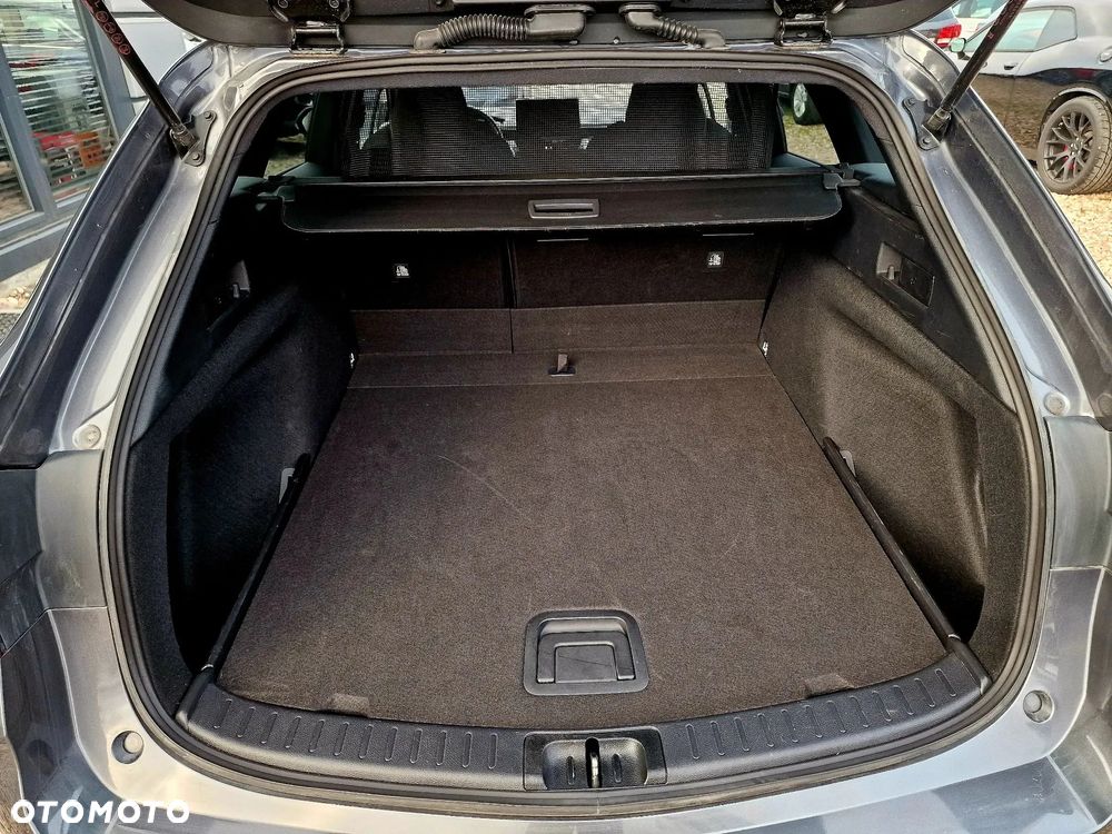 Toyota Corolla 1.8 Business Edition - 30