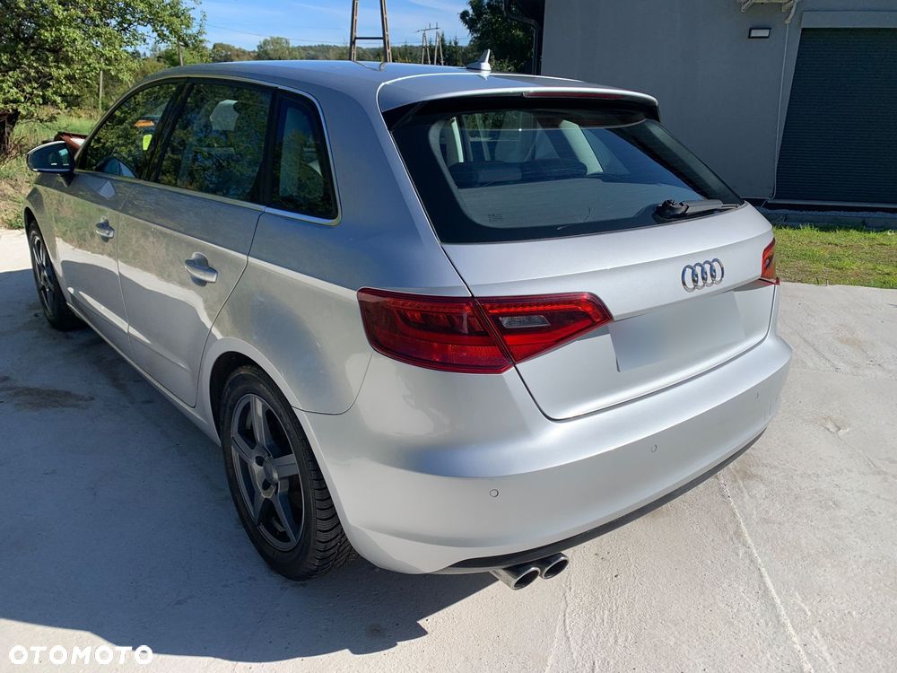 Audi A3 Sportback - 8