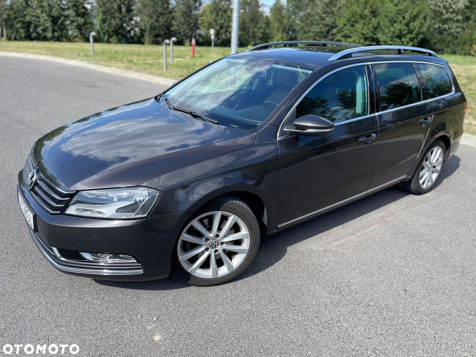 Volkswagen Passat 2.0 TDI Comfortline DSG - 14