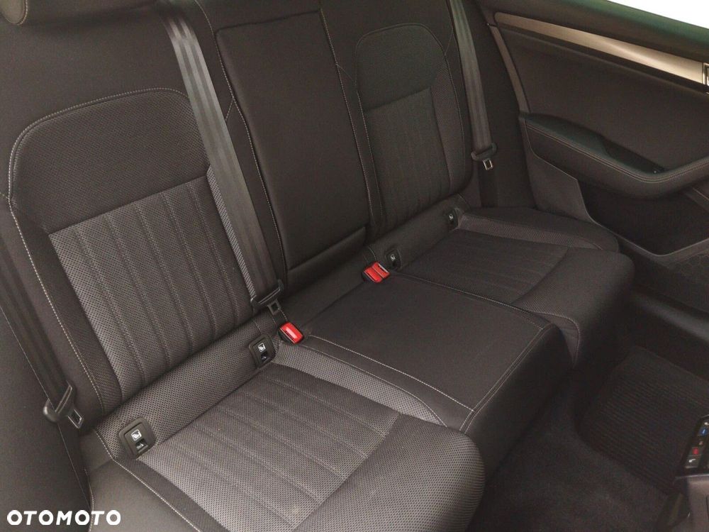 Skoda Superb 2.0 TDI SCR 4x4 Style DSG - 23