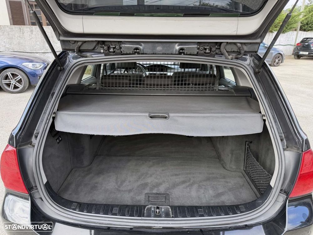 BMW 318 d LifeStyle - 21