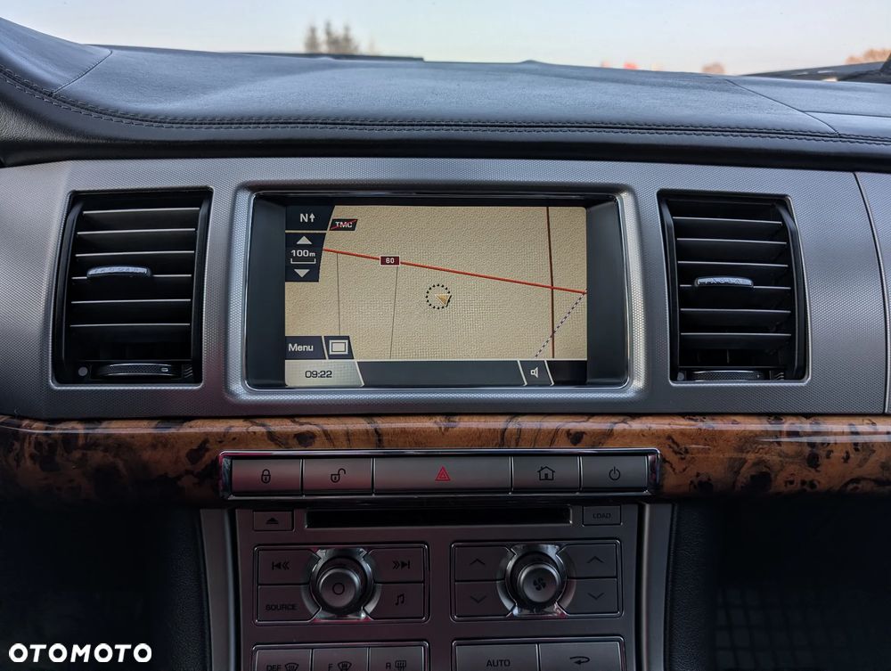 Jaguar XF 3.0 V6 S Luxury - 34