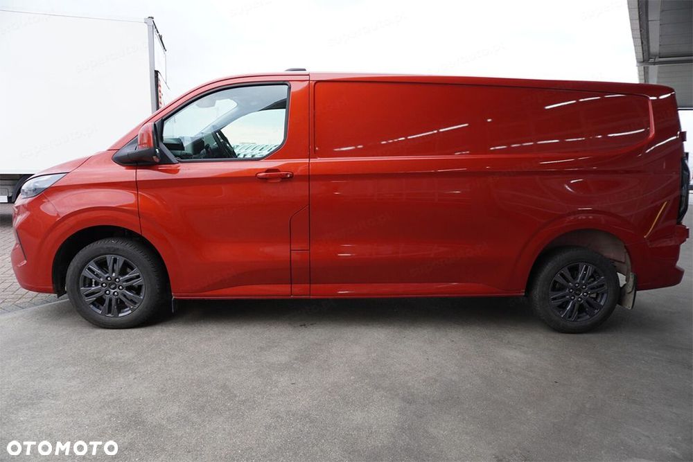 Ford Transit Custom 320 L2H1 Limited 2.0 150KM - 8