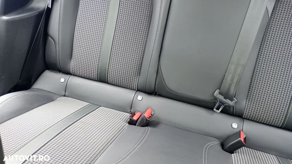 Peugeot 208 1.5 BlueHDi STT GT - 13