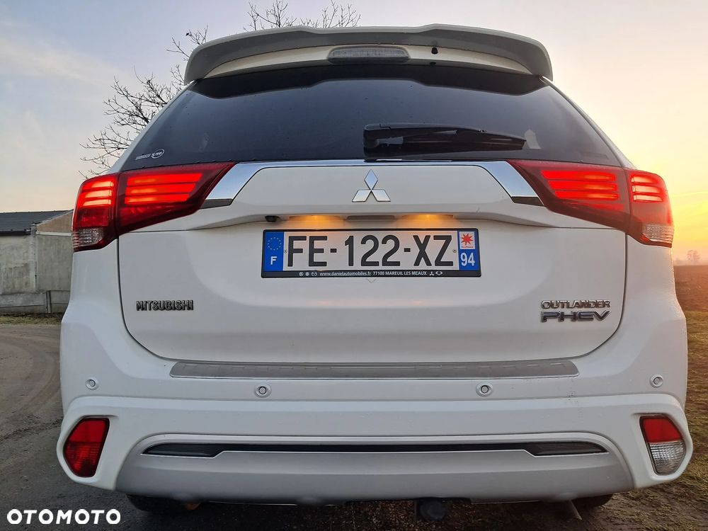 Mitsubishi Outlander 2.4 4WD Spirit - 19