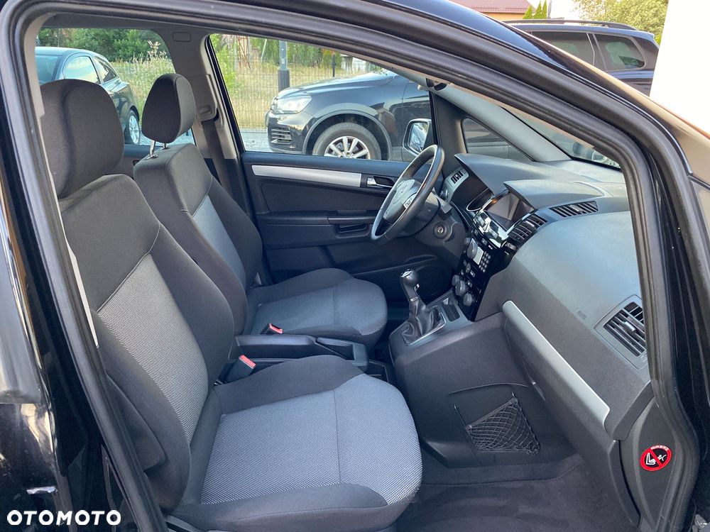 Opel Zafira 1.8 Design Edition - 26