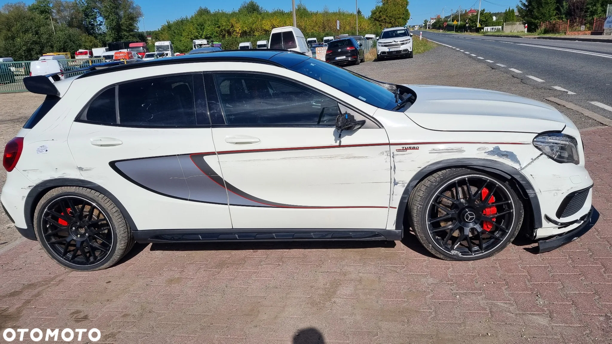 Mercedes-Benz GLA 45 AMG 4-Matic Edition 1 - 2