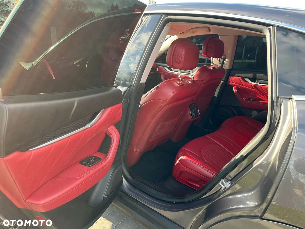 Maserati Levante Granlusso - 21