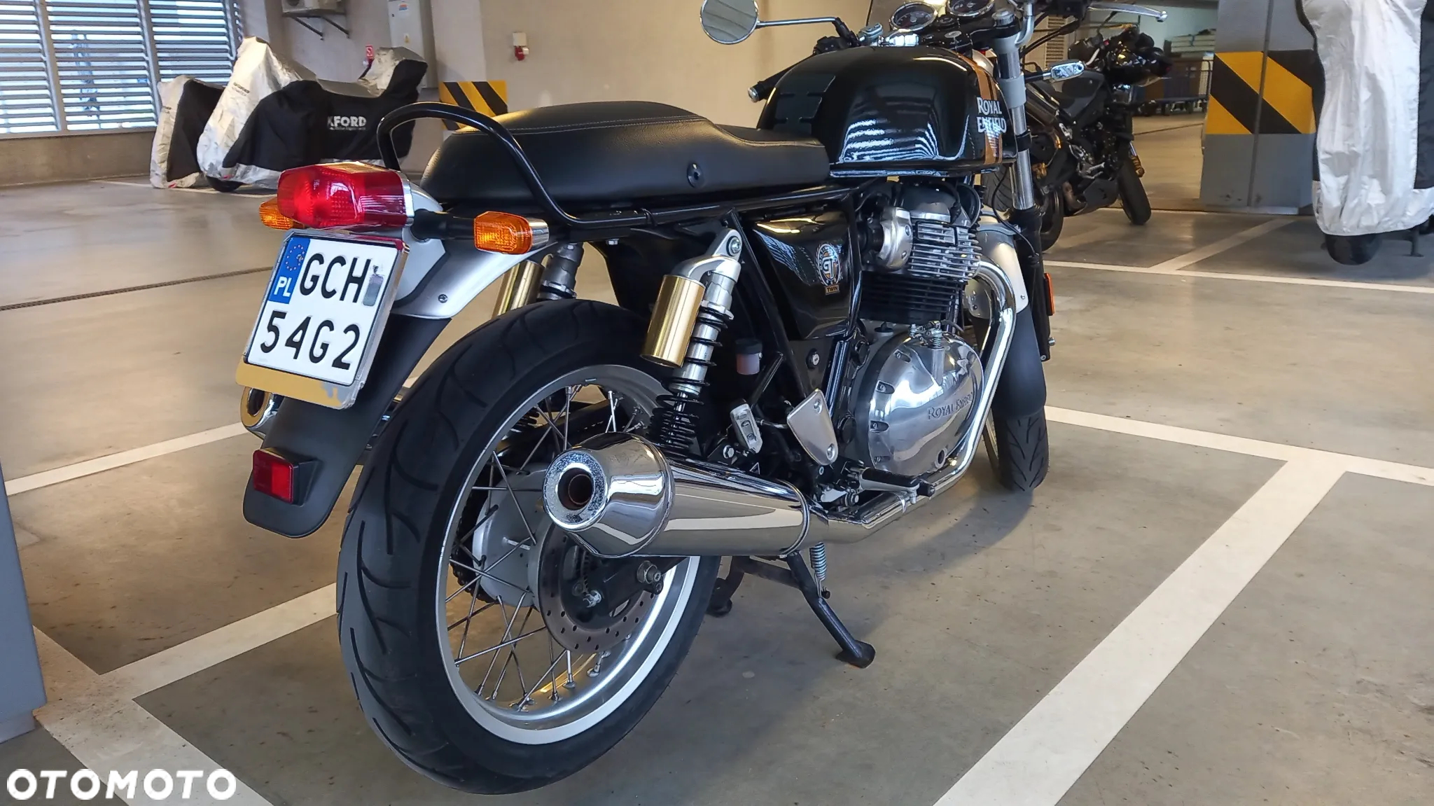 Royal Enfield Continental - 11