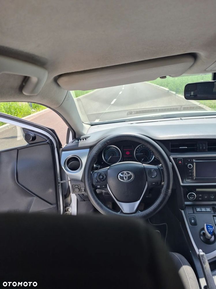 Toyota Auris - 7