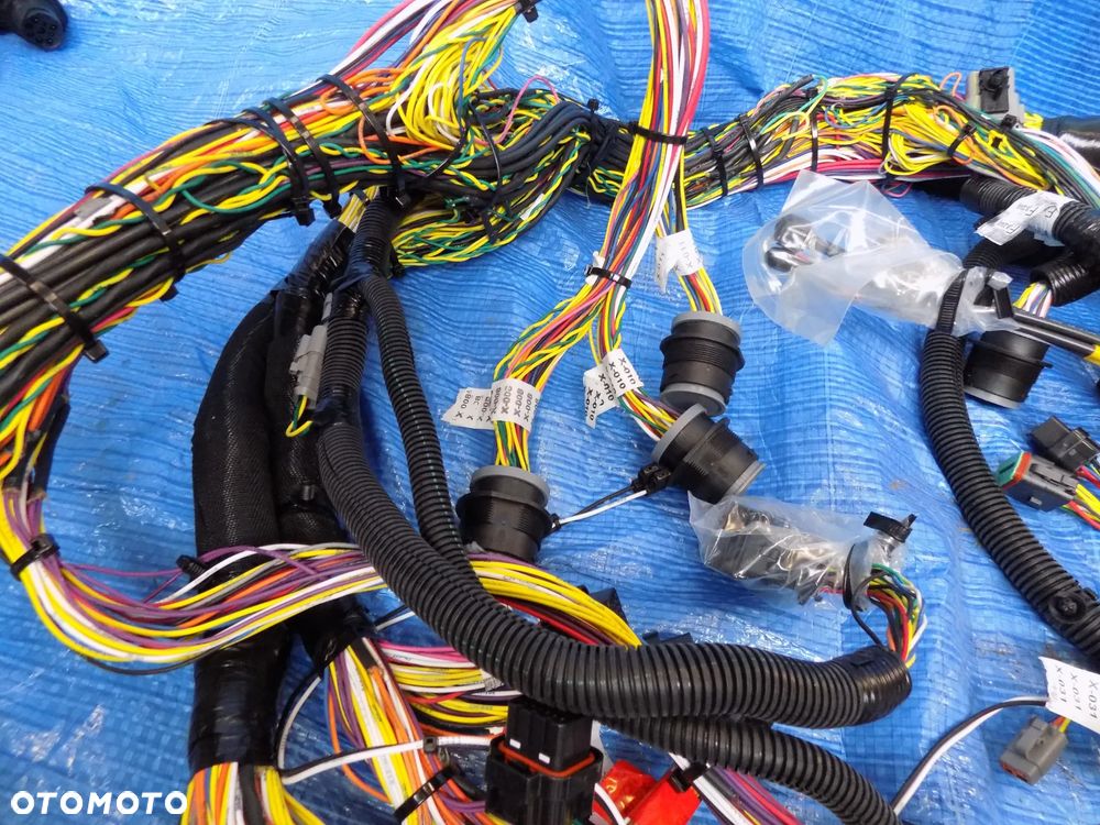instalacja elektryczna wiązka 48196662 case 7250 8250 9250 - 4