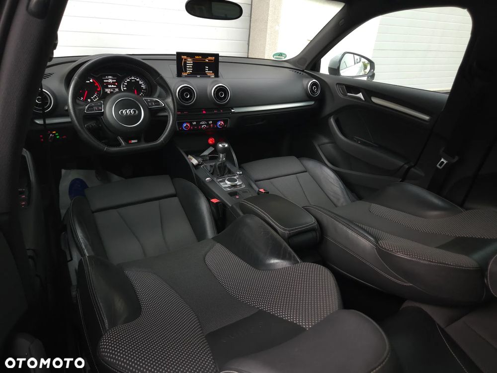 Audi A3 Sportback 1.4 TFSI S line Sportpaket - 33