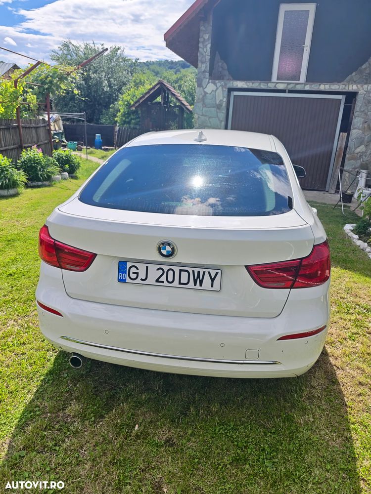 BMW Seria 3 318d Aut. Luxury Line - 3
