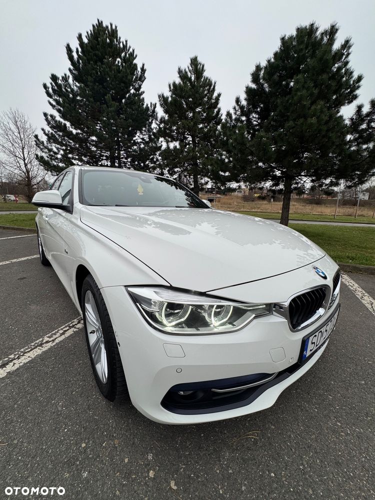 BMW Seria 3 320d xDrive Sport Line - 10
