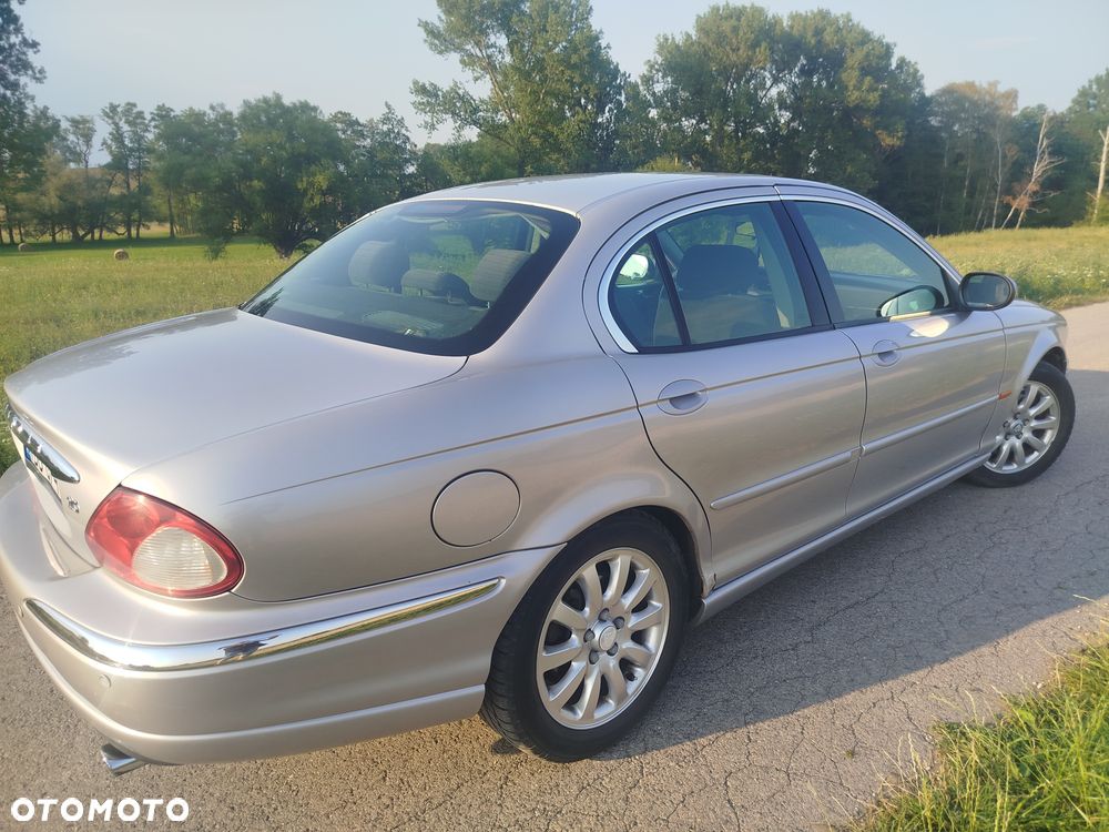 Jaguar X-Type - 4