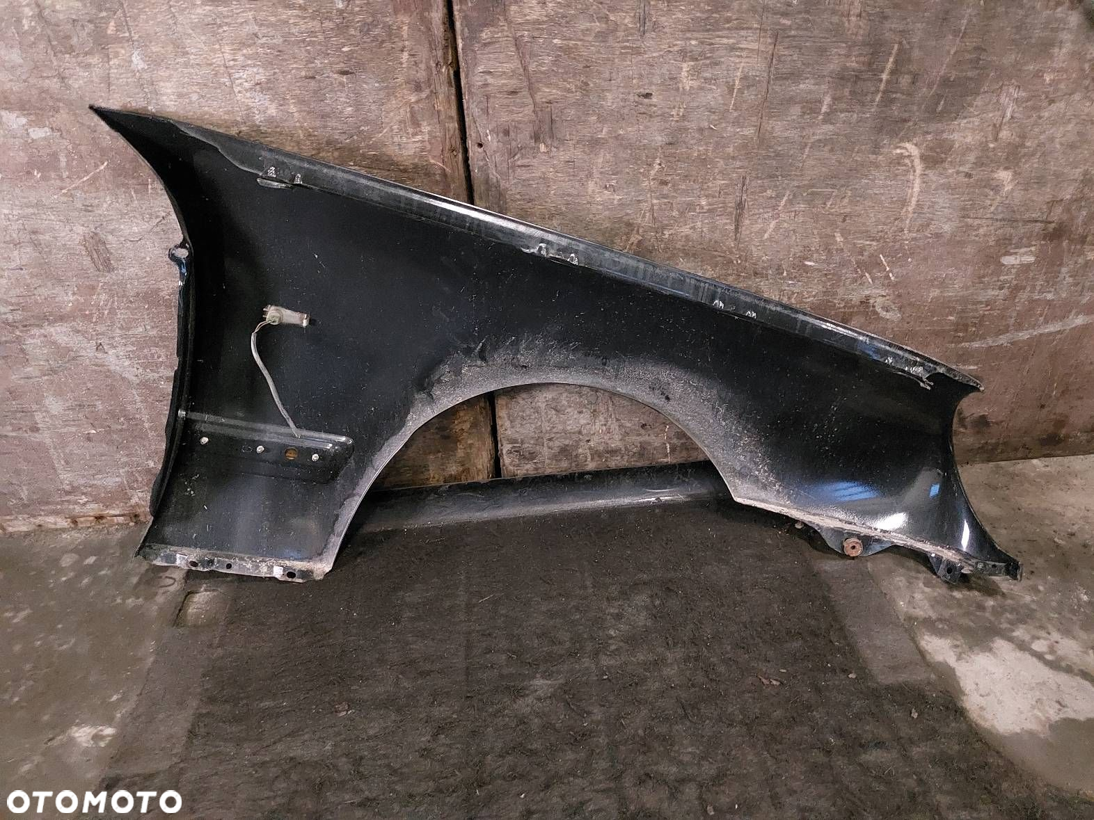 BŁOTNIK LEWY PRZÓD MERCEDES W210 AVANGARDE - 3