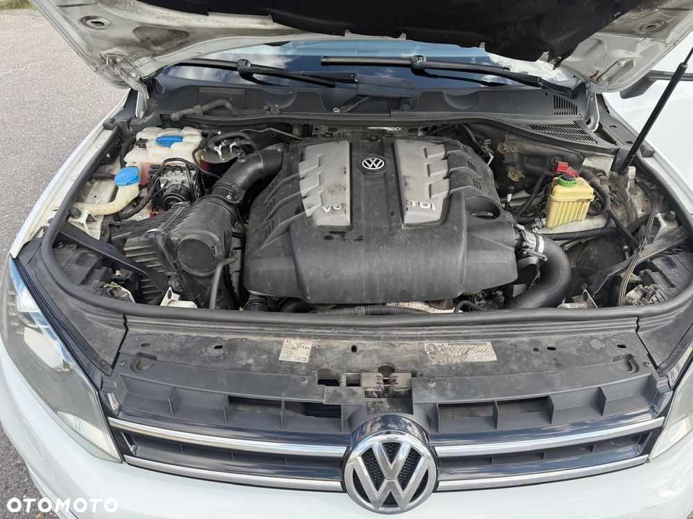 Volkswagen Touareg 3.0 V6 TDI BMT - 17