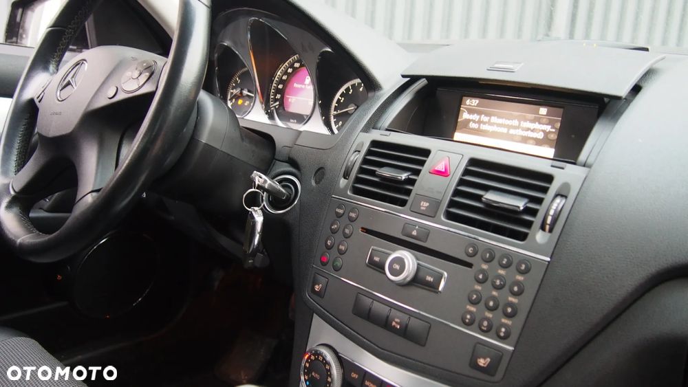 Mercedes-Benz Klasa C 180 Kompressor BlueEFFICIENCY Elegance - 20