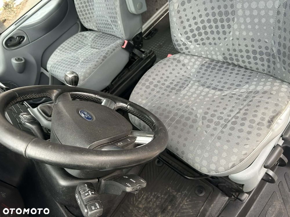 Ford Transit - 23