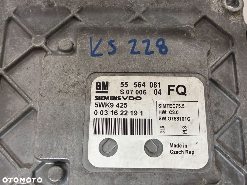 OPEL KOMPUTER  STEROWNIK  SILNIKA 55564081 5WK9425 - 2