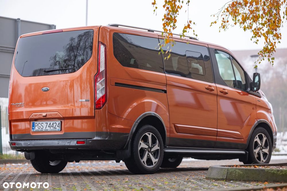 Ford Tourneo Custom 2.0 EcoBlue L1 Active - 10
