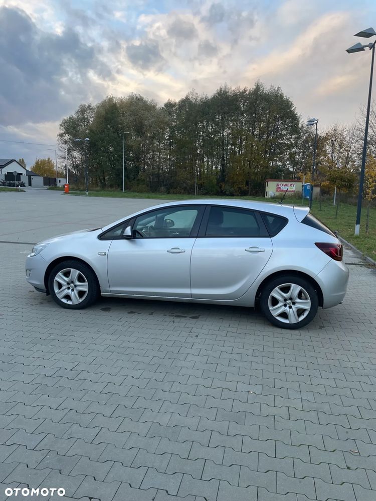 Opel Astra - 5