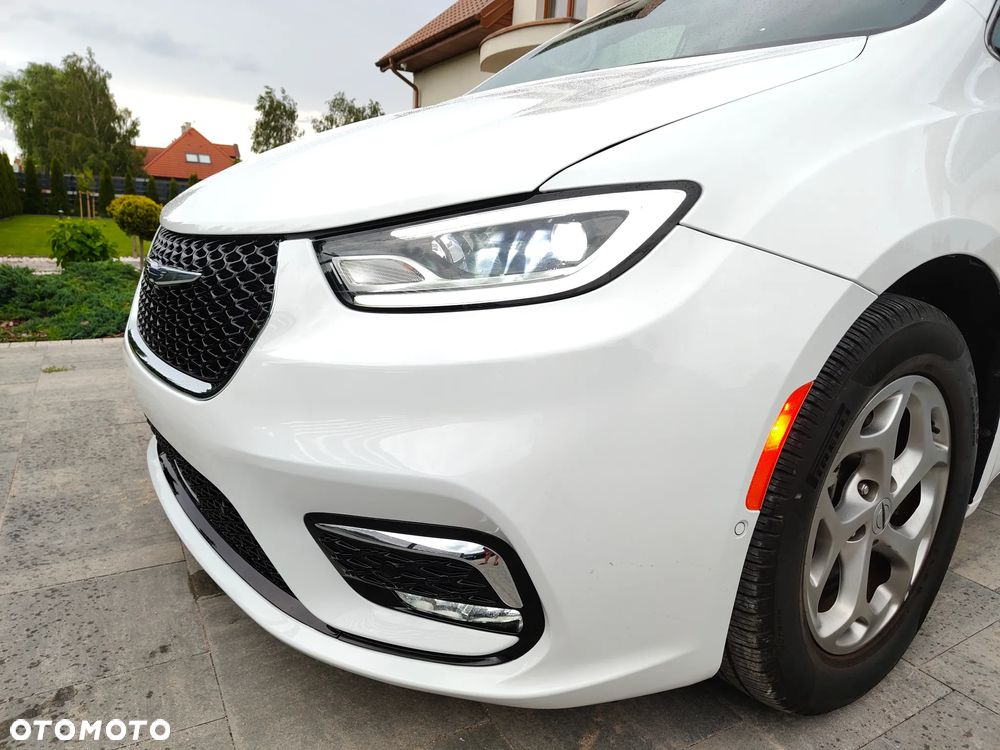 Chrysler Pacifica - 6
