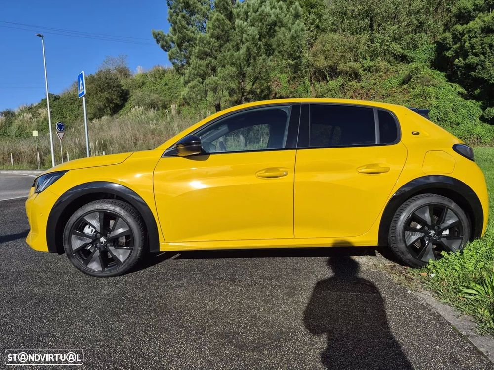 Peugeot e-208 50 kWh GT - 12