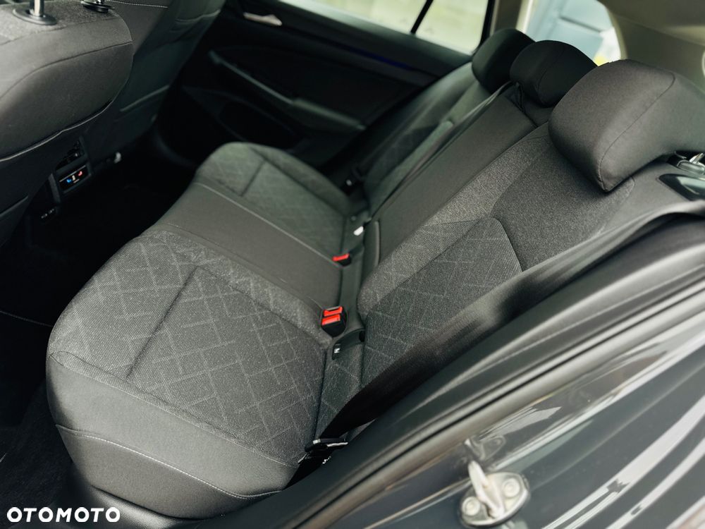 Volkswagen Golf - 7