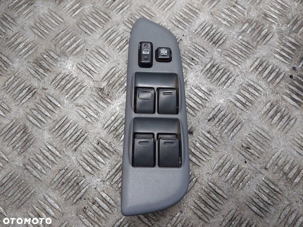 PANEL STEROWANIA SZYB TOYOTA RAV4 II 84820-42140 - 1