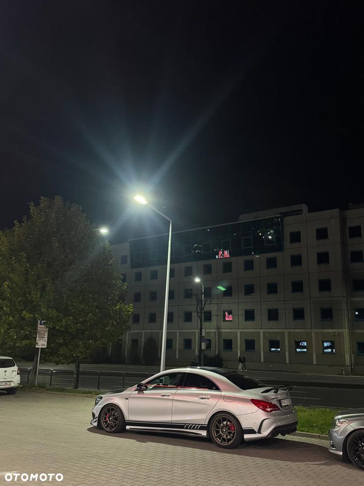 Mercedes-Benz CLA 200 7G-DCT AMG Line - 8