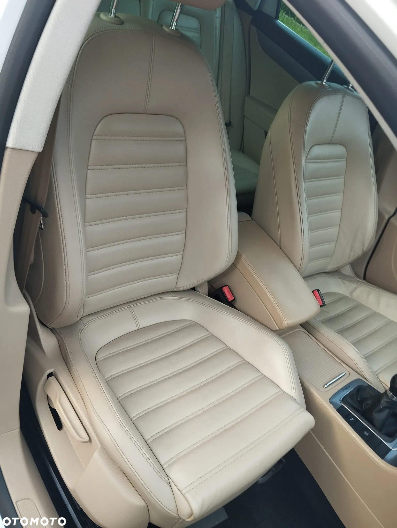 Volkswagen Passat Variant 2.0 TDI 4Motion BlueMotion Technol Business Edition - 13