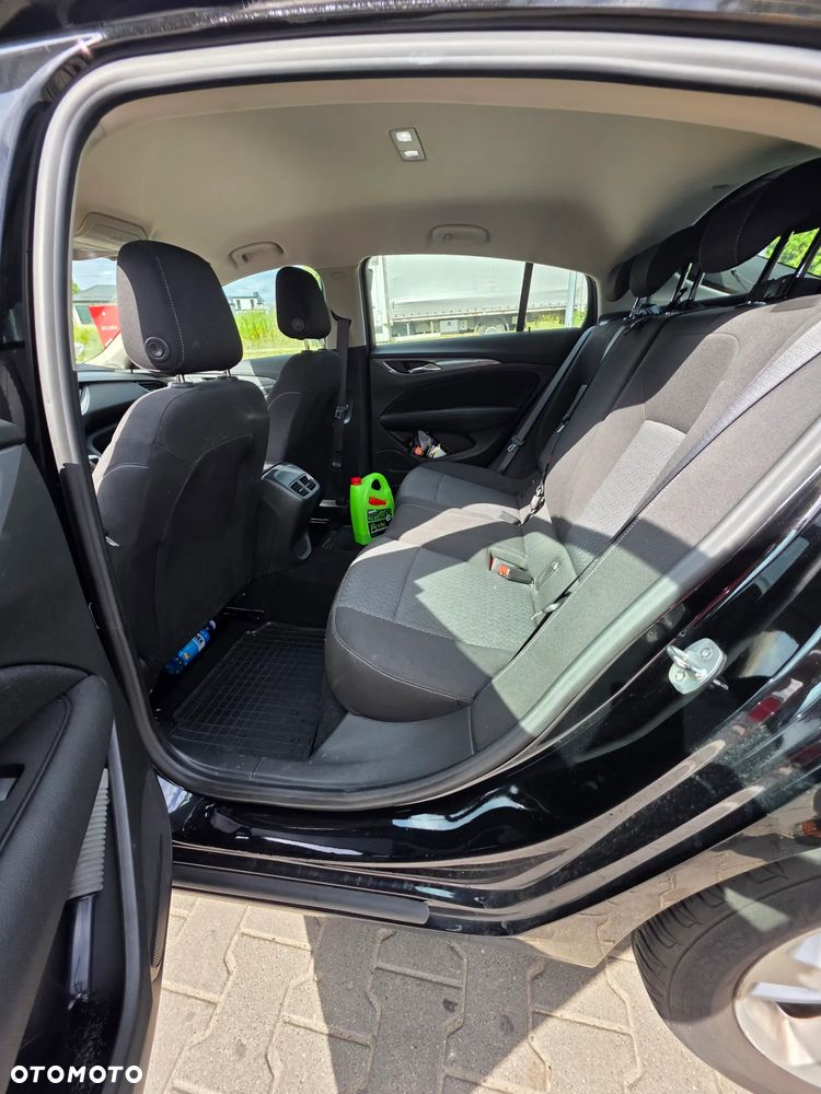 Opel Insignia - 21
