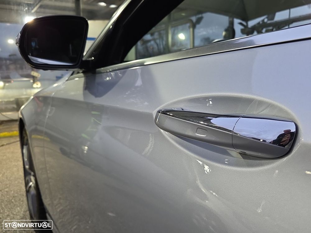 Mercedes-Benz E 220 d AMG - 10