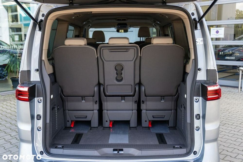 Volkswagen Multivan - 10