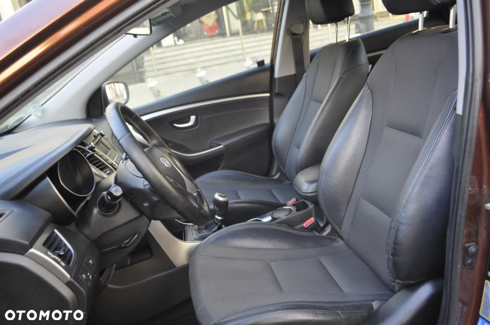 Hyundai i30 1.4 Classic - 11