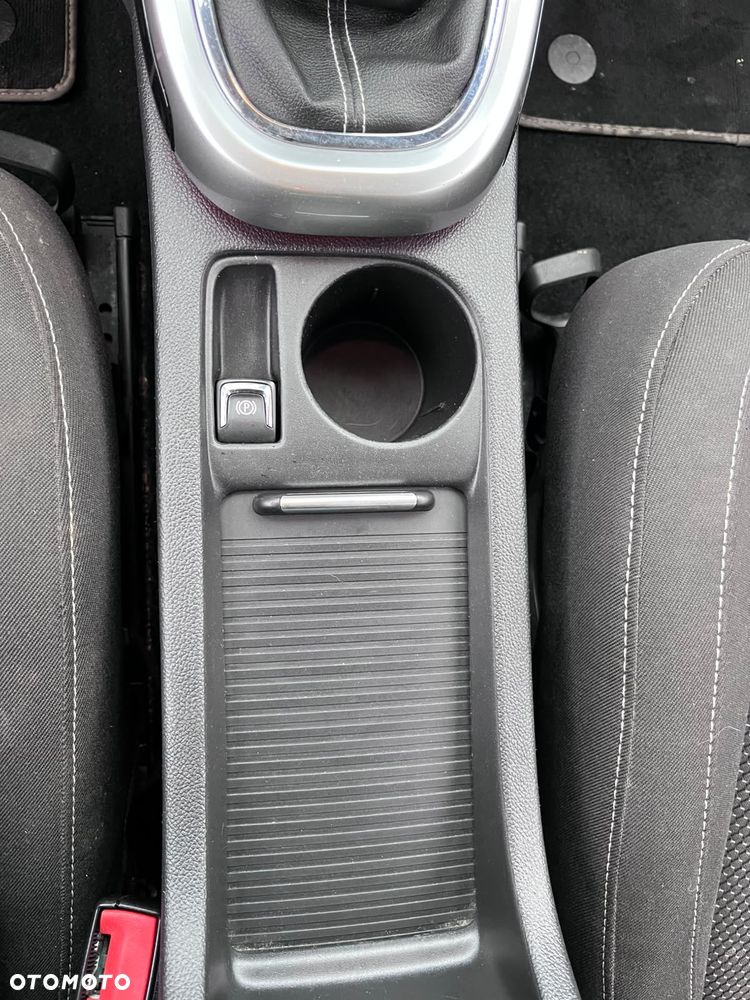 Opel Astra 1.6 Turbo Edition Sport - 31