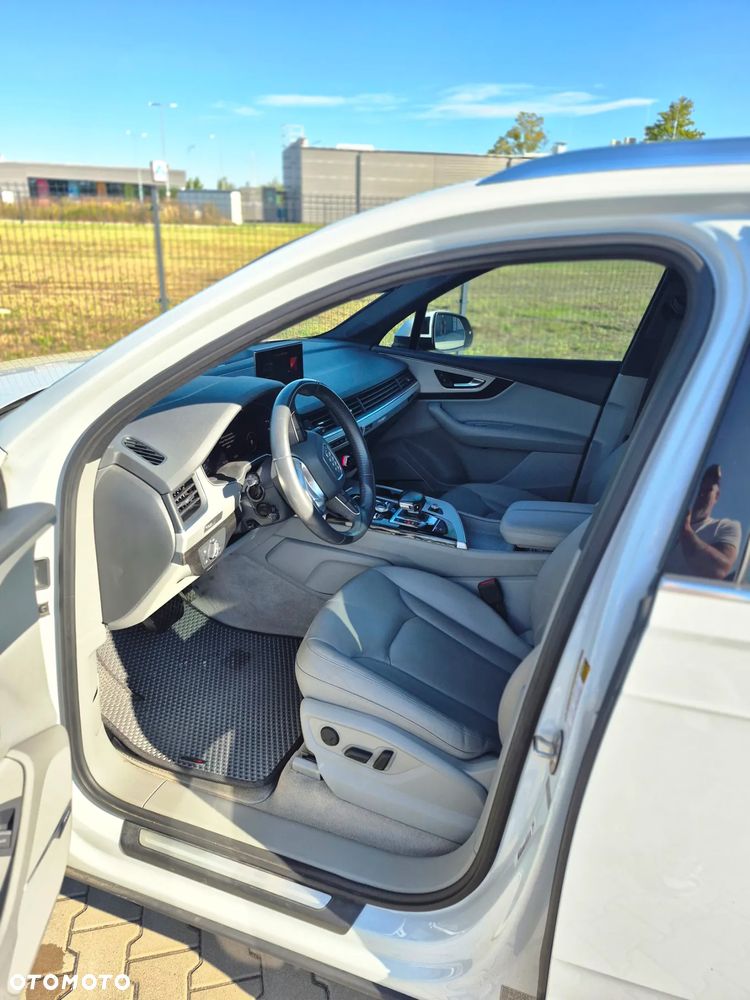 Audi Q7 - 5