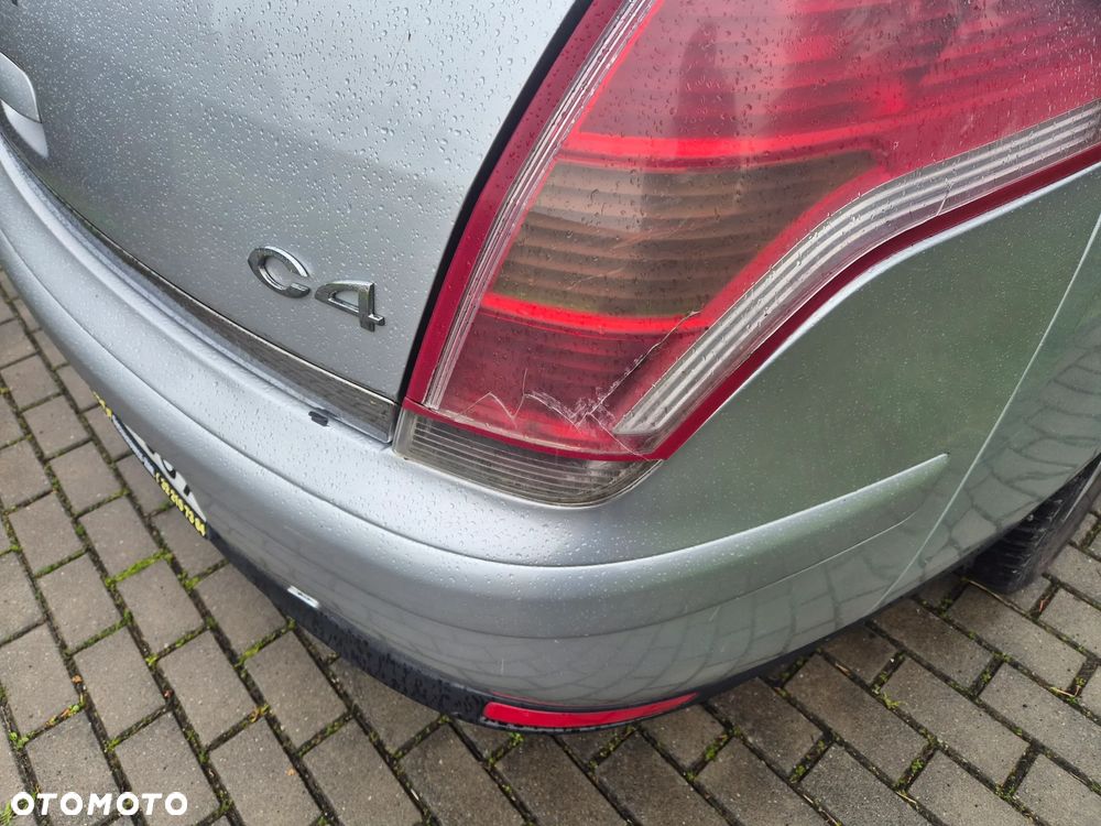 Citroën C4 1.6 16V Confort - 5