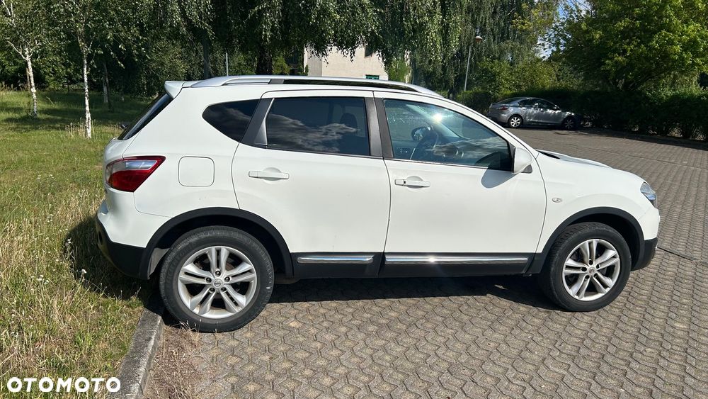 Nissan Qashqai 1.6 DCi 4x4 Tekna - 17