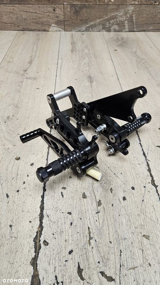 Regulowany zestaw podnóżków AS31GT Gilles Tooling Kawasaki Ninja ZX-10R - 11