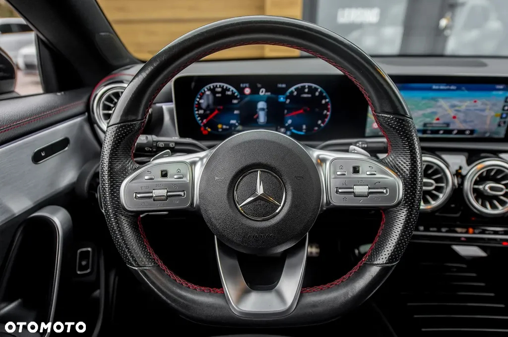 Mercedes-Benz CLA 220 Shooting Brake 7G-DCT AMG Line - 22